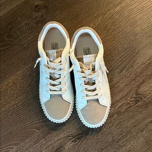 Women's Cream Sneakers
